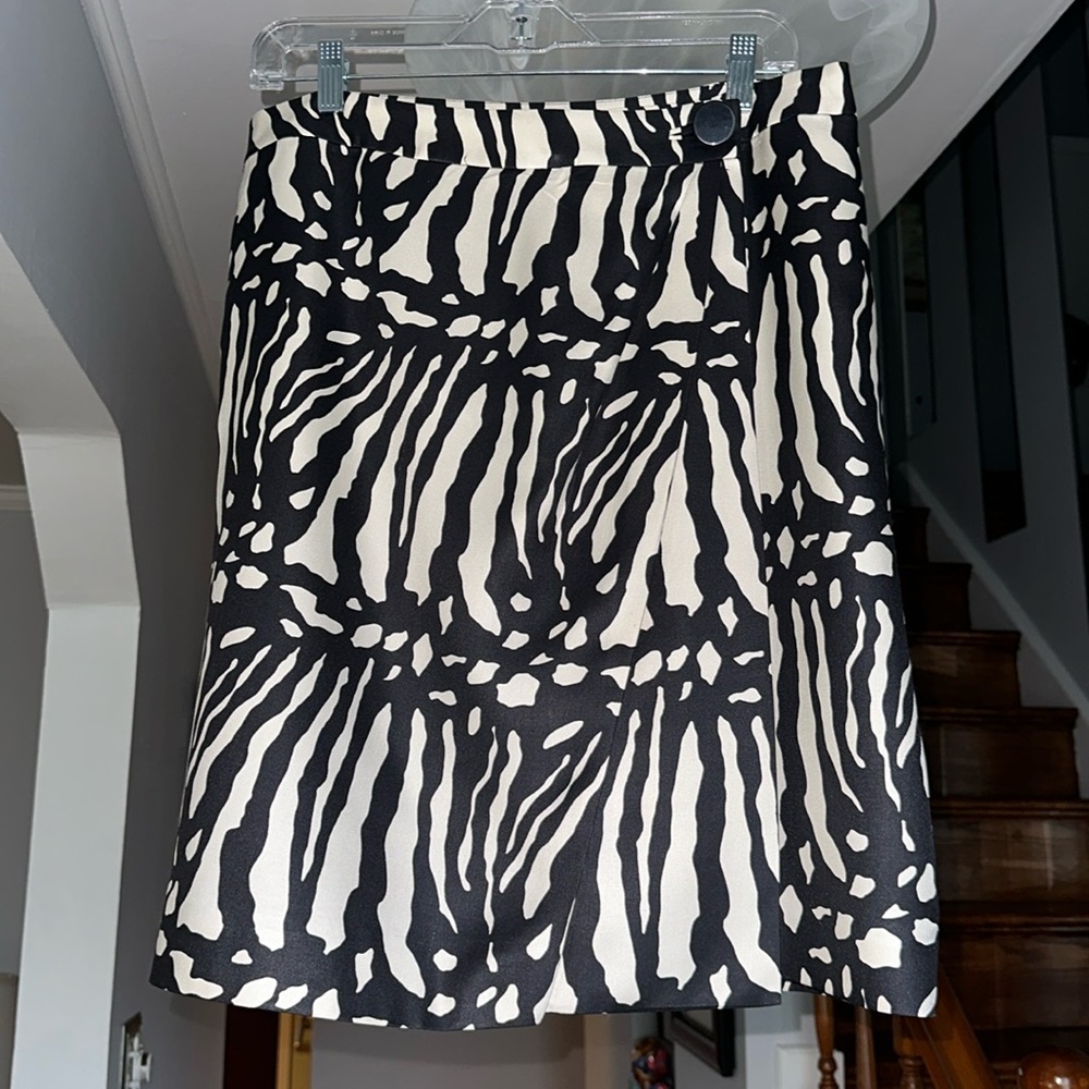 🎤🎉 Ann Taylor Zebra Print Semi Wrap Skirt Sz 10